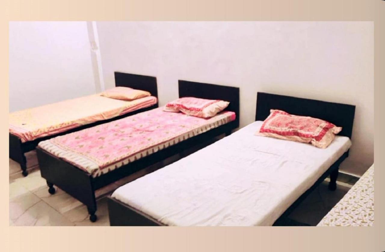 Chandramouli Hotel Jaipur Buitenkant foto
